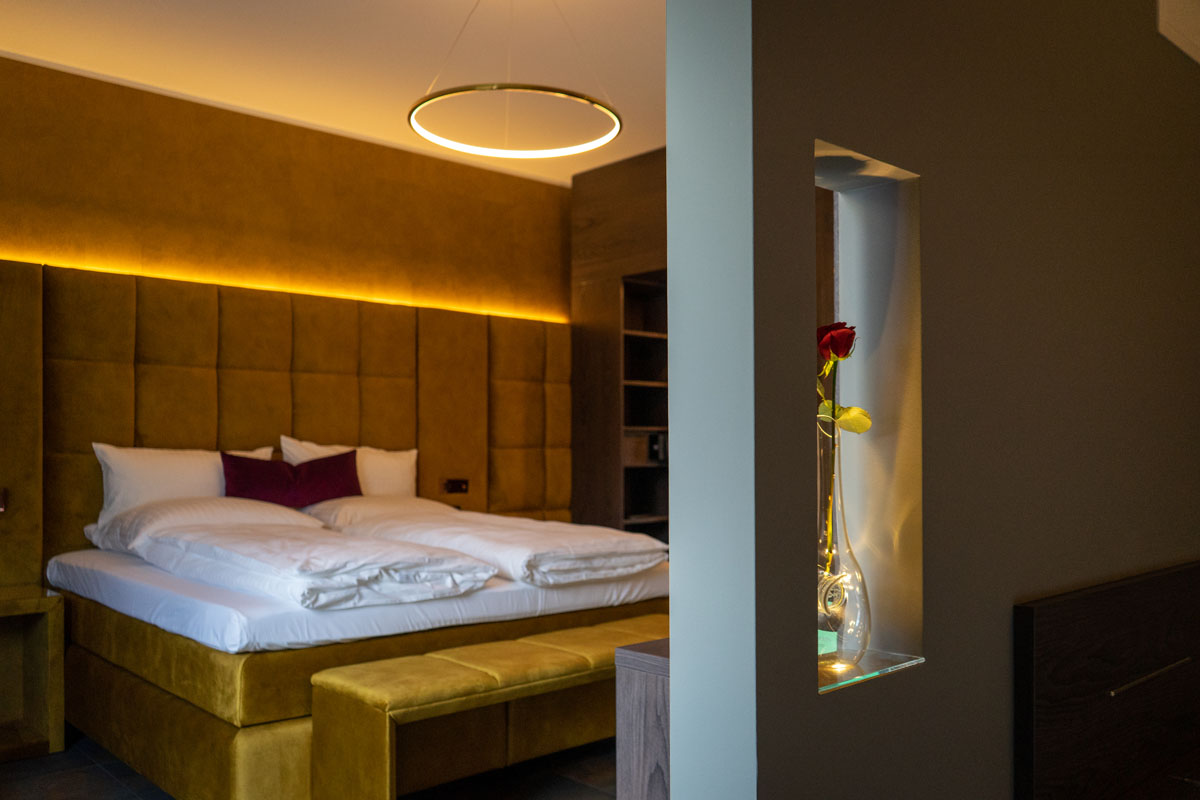 Motel24 Suite-Honeymoon-111%203